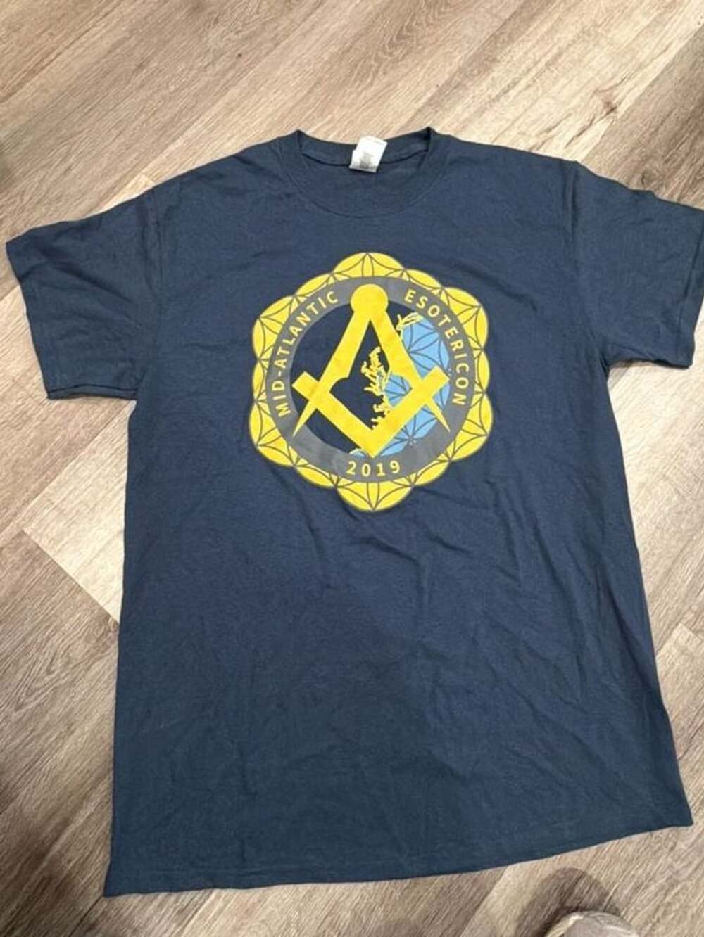 Gildan Mid-Atlantic Esotericon 2019 T-Shirt Size M Blue Graphic Tee